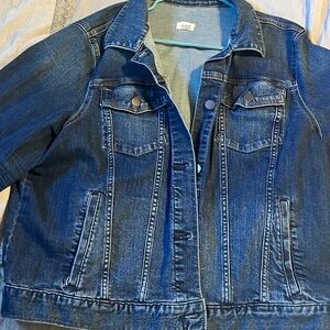 ✨ Distressed AOA Women’s Denim Jacket – Worn Twice! ✨